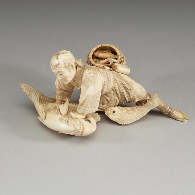 A Japanese okimono, early 20th Century.