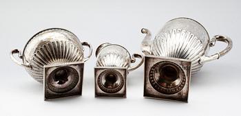 KAFFESERVIS, 3 delar, silver, CG Hallberg, Stockholm 1904. Vikt ca 1016 g.