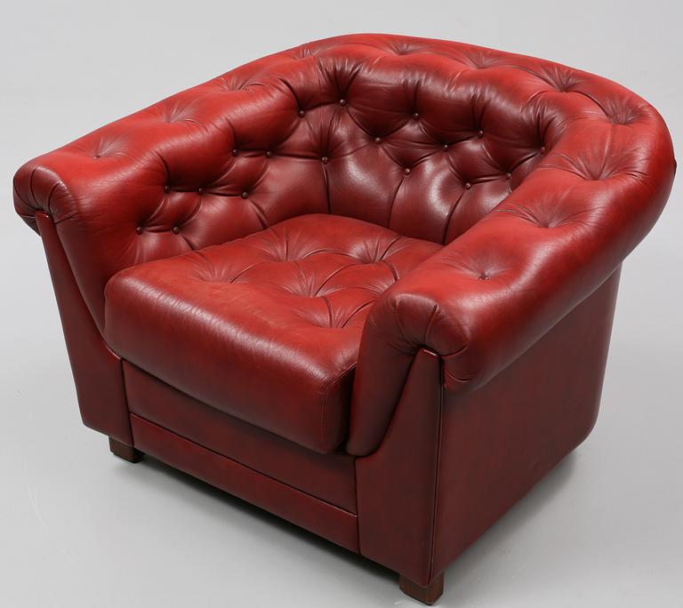 FÅTÖLJ, Chesterfield-typ, 1900-talets andra hälft.