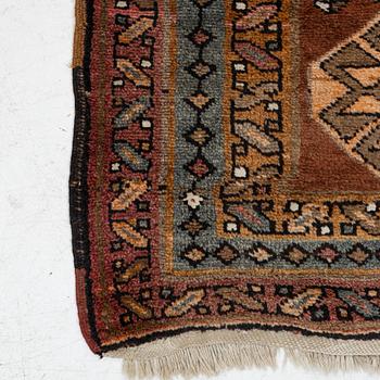 Carpet, Tekke Chuval, ca 255 x 112 cm.