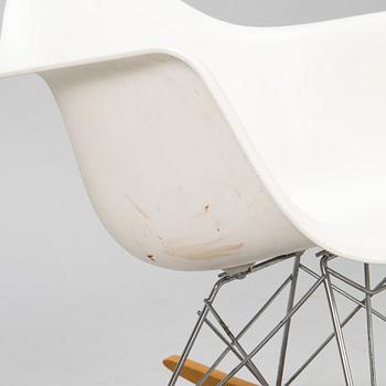Charles och Ray Eames, gungstol, "Eames Plastic Armchair RAR", Vitra 2015.