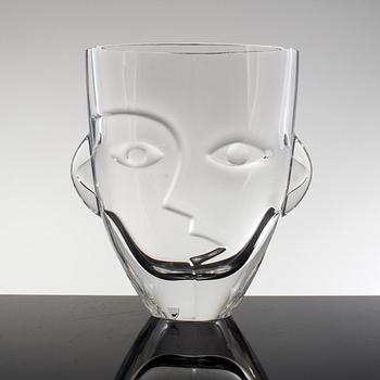 An Orrefors glass vase by Martti Rytkönen, "Ramses".