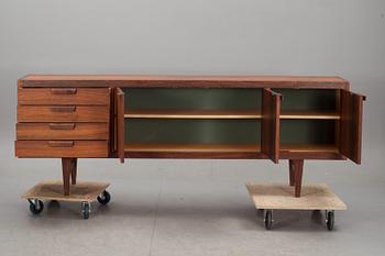 SIDEBOARD, 1960-tal.
