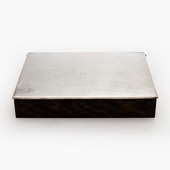 Tapio Wirkkala, A silver lidded box, Kultakeskus, Hämeenlinna 1976.