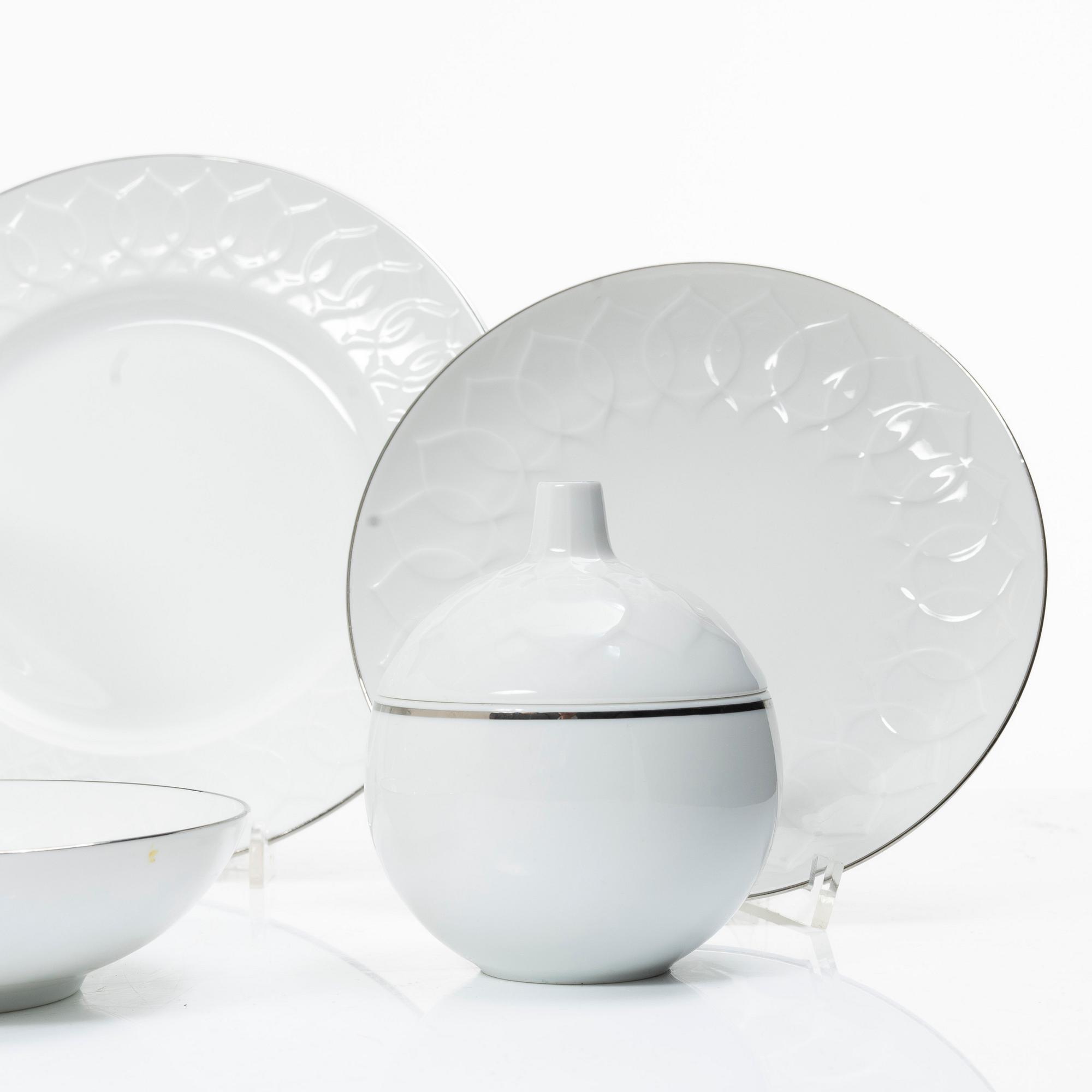 Björn Wiinblad, A 116 piece "Lotus" service, Studio Line, Rosenthal, Germany.