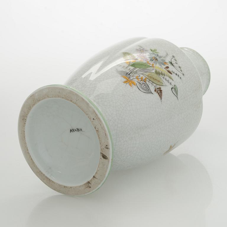 A ceramic vase, Arabia, first half of the 20th century.