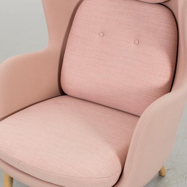 A JAIME HAYON FRITZ HANSEN RO CHAIR.