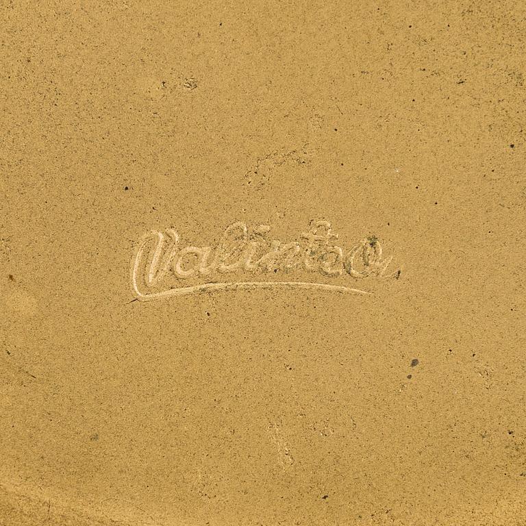 A mid 20th century '2433' table lamp for Valinte.