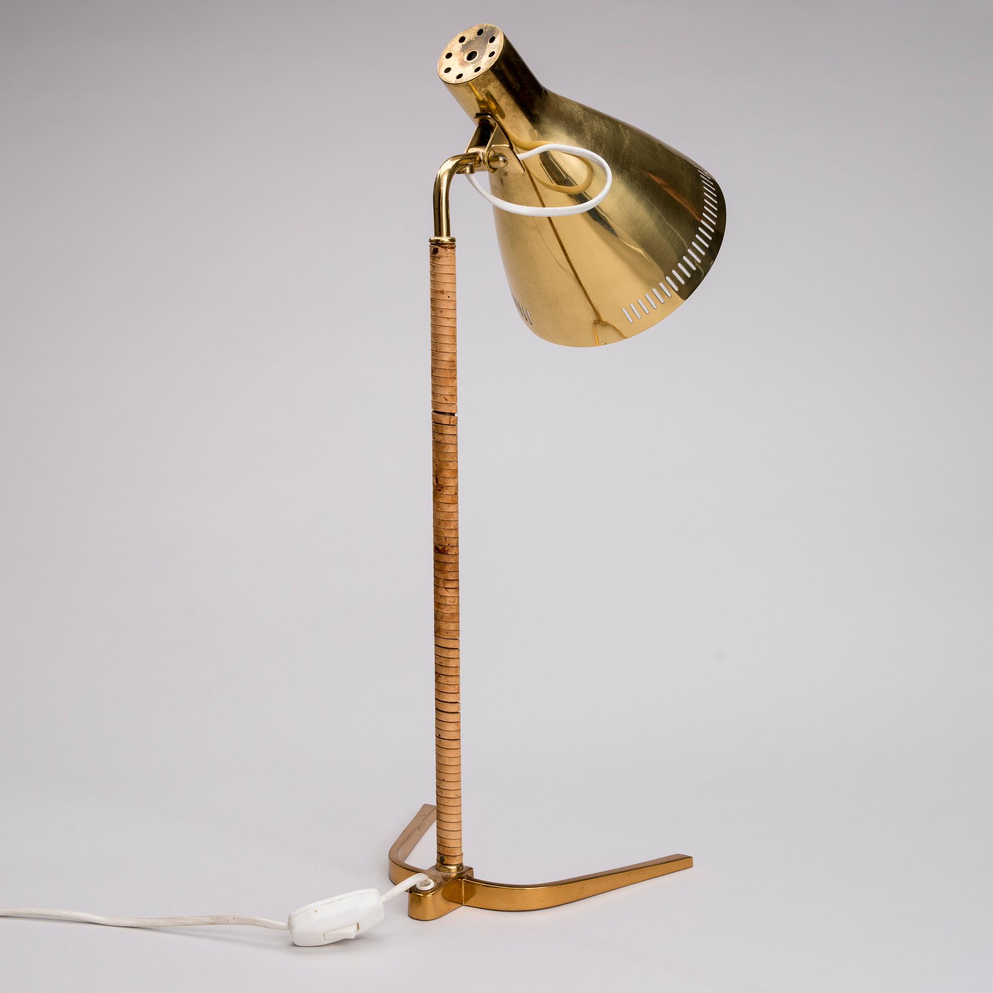 PAAVO TYNELL, A TABLE LAMP, 9224. Manufactured by Idman Oy. 1950s.
