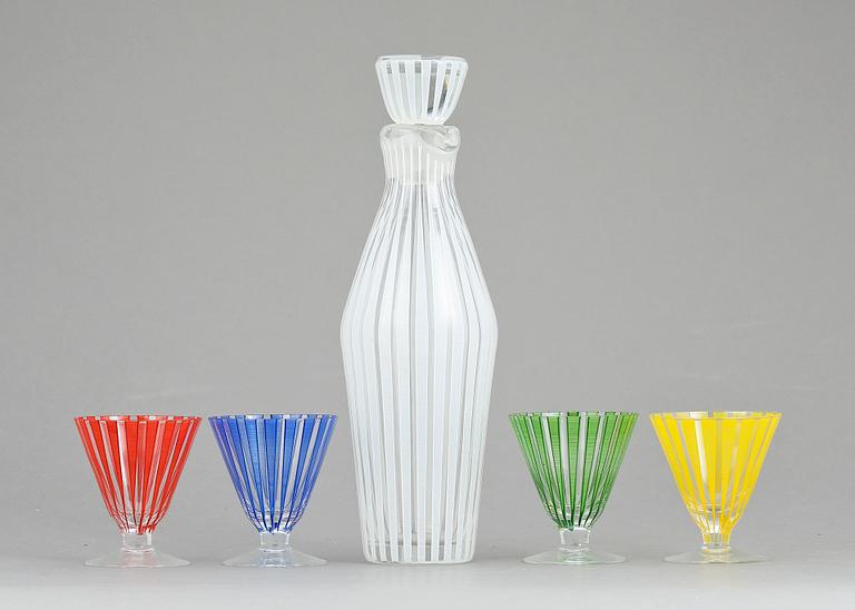 GLASSERVIS, 5 delar, glas, "Strikt", Bengt Orup, Johansfors, Formgiven 1952.