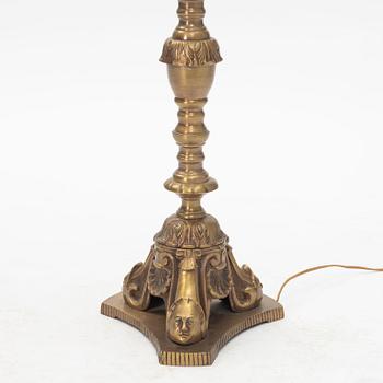 Golvlampa, 1900-talets första hälft.