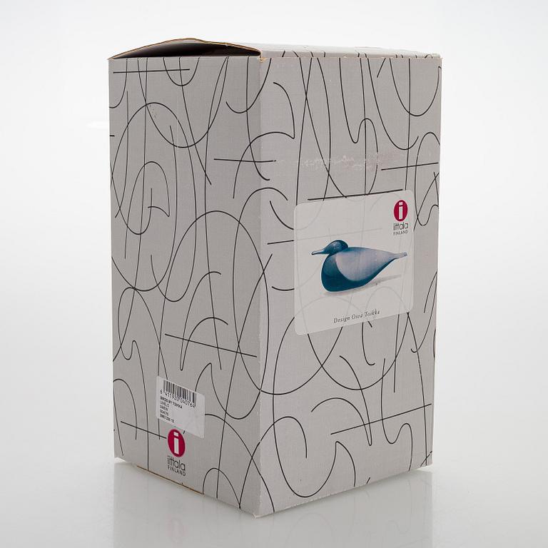 Oiva Toikka, a 'Smew' glass bird, signed O. Toikka Nuutajärvi.