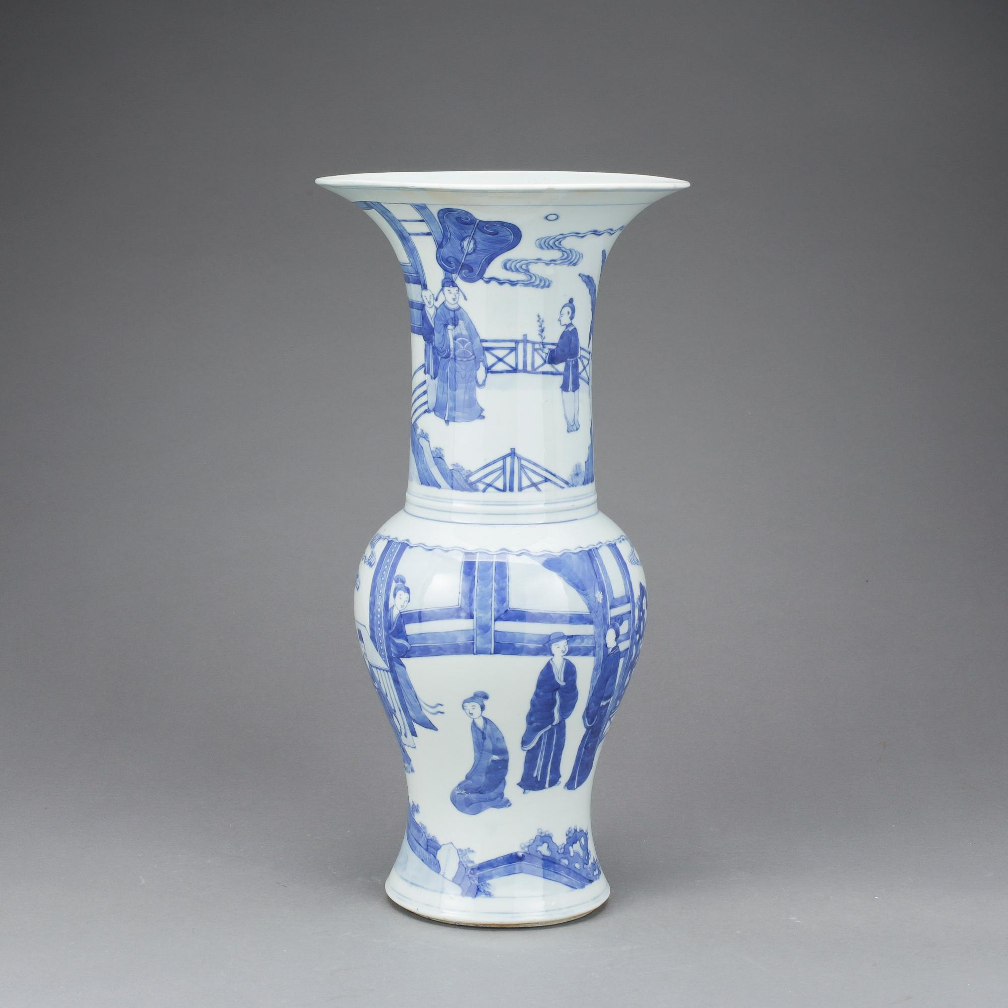 VAS, porslin, Kangxistil, Kina 1800-tal.