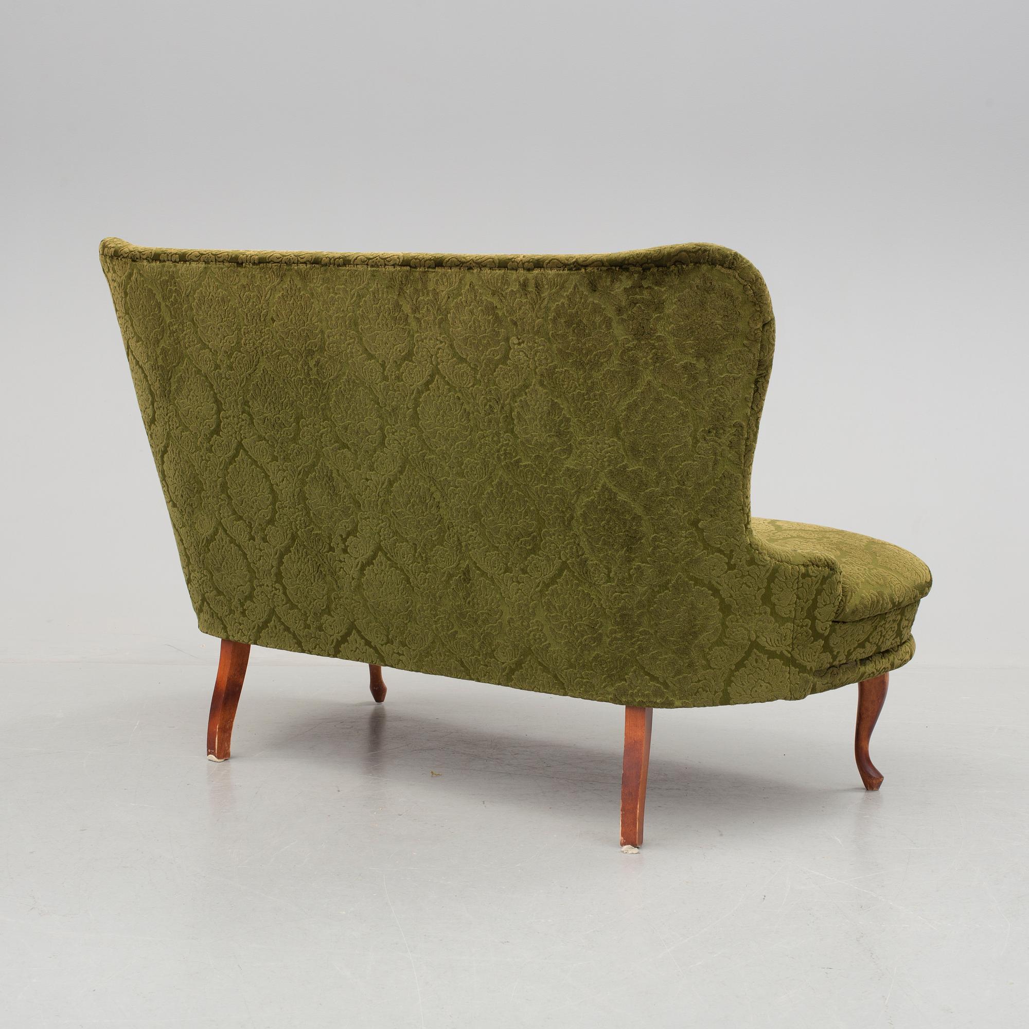 SOFFA, nyrokokostil, omkring 1900-talets mitt.