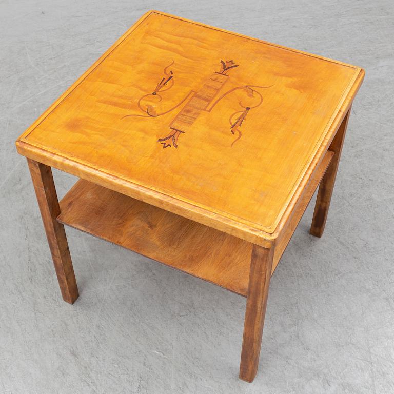 A 1930s table.