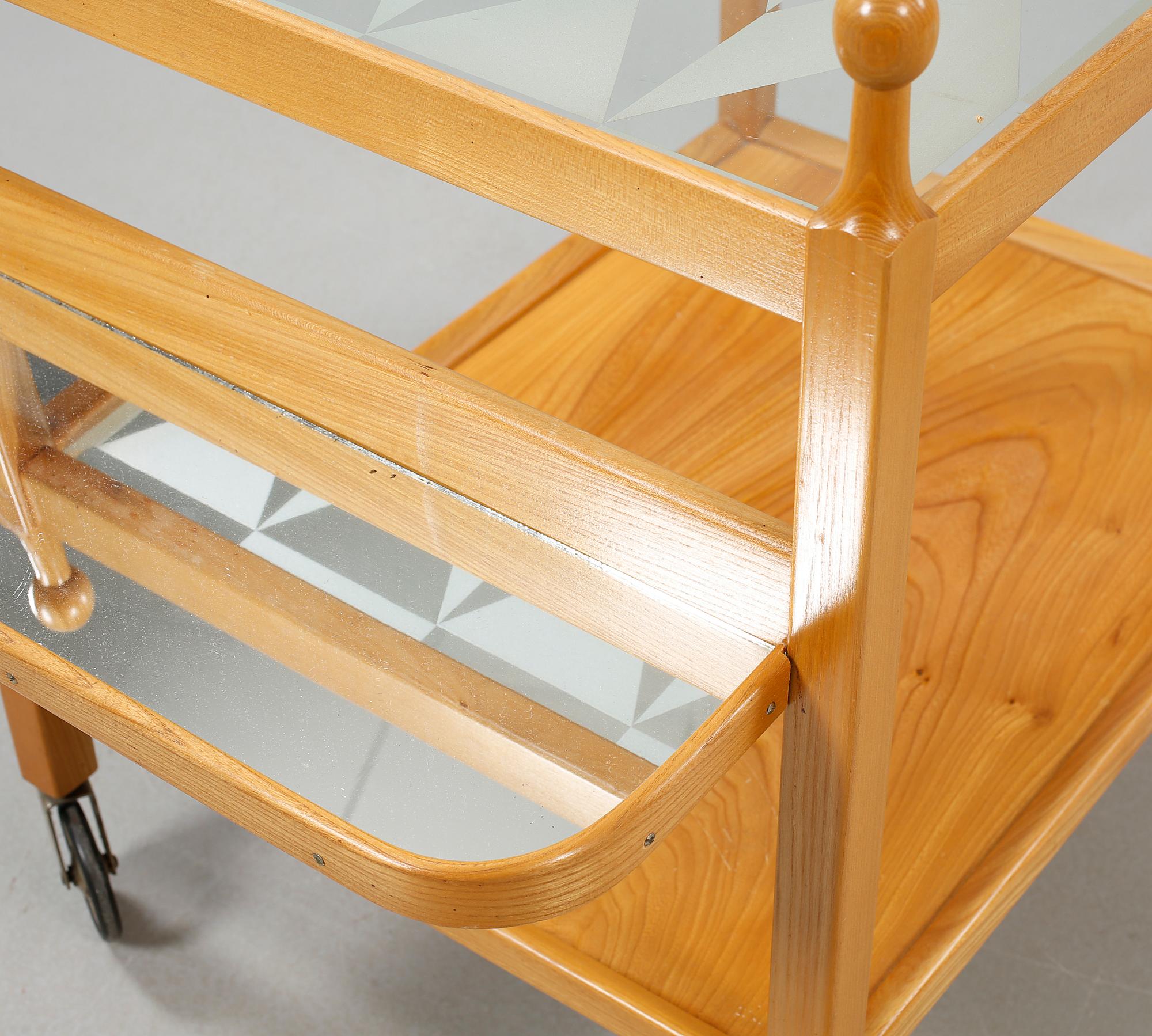 SERVERINGSVAGN, omkring 1900-talets mitt.