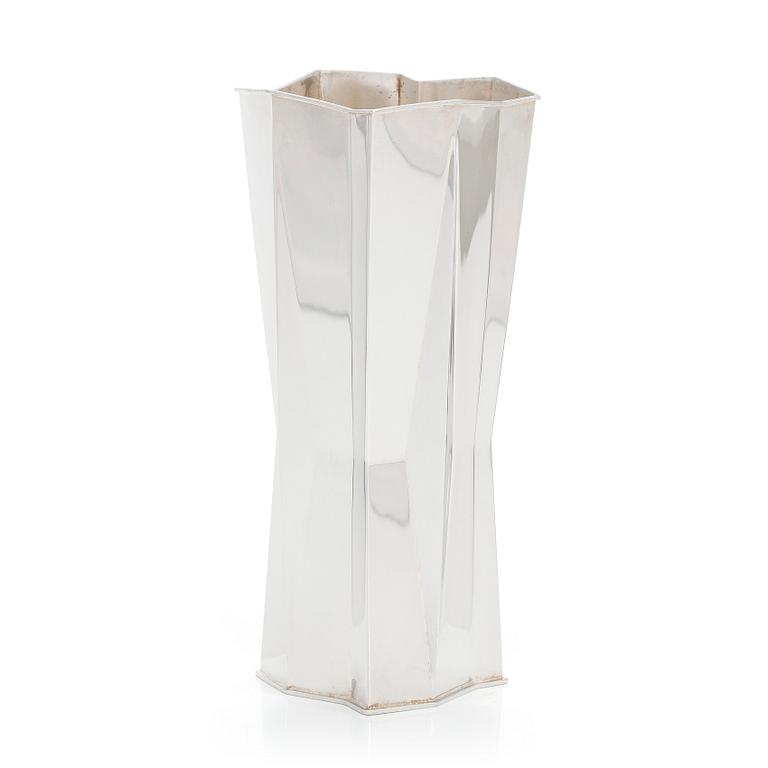 Tapio Wirkkala, a sterling silver vase 'TW6-4', Kultakeskus, Hämeenlinna 1971.