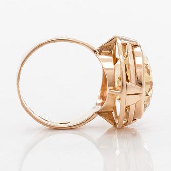 Sormus, 14K kultaa ja sitriini, Helge Narsakka.