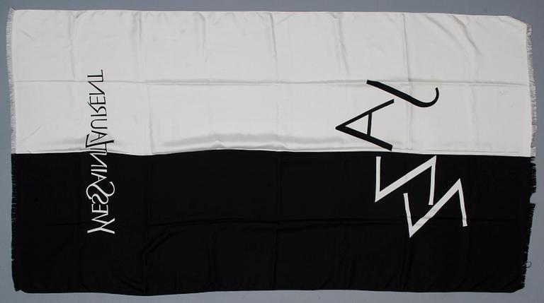 SCARF, Yves Saint Laurent.