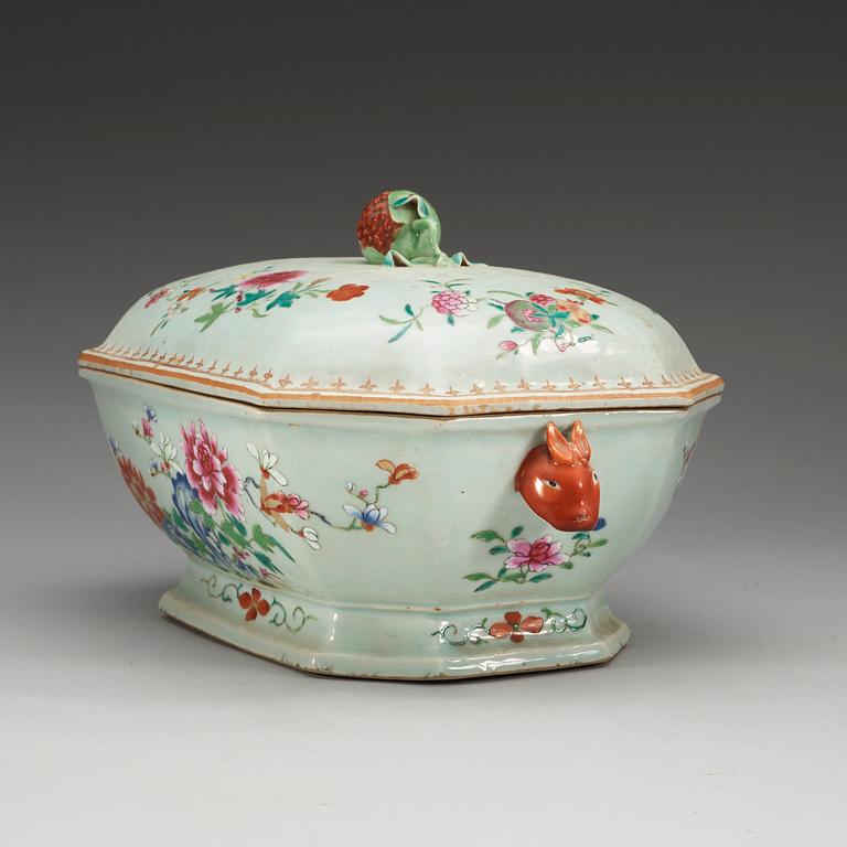 TERRIN med LOCK, kompaniporslin. Qing dynastin, Qianlong (1736-95).