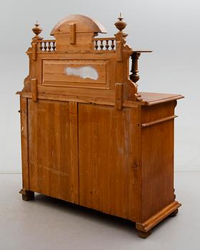 SKÄNK, renässansstil, 1900-talets början.