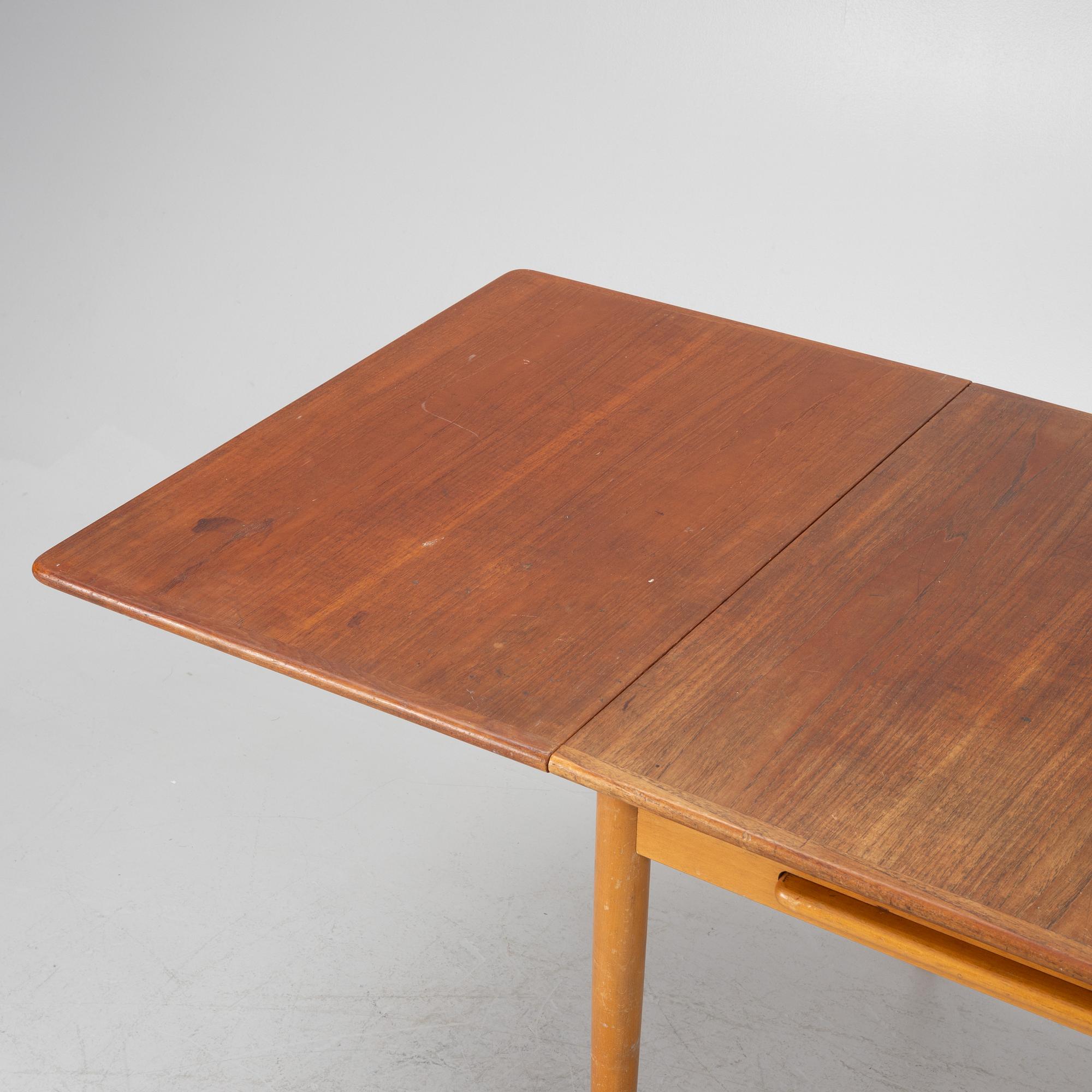 Skrivbord, modell  320, ur 320-serien, Horreds Möbelindustri, Sverige, 1950-tal.