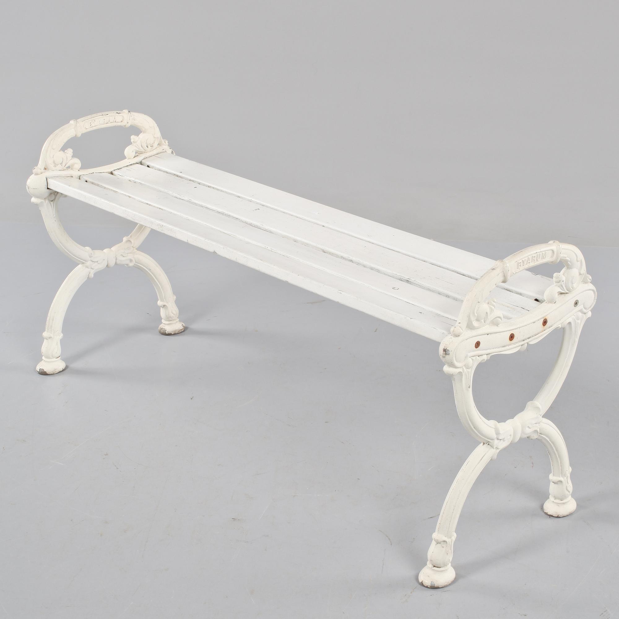 TRÄDGÅRDSBÄNK, Byarum, 1900-talets andra hälft.