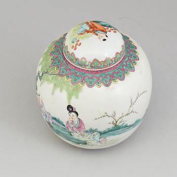 A Chinese porcelain late Qing jar with lid.