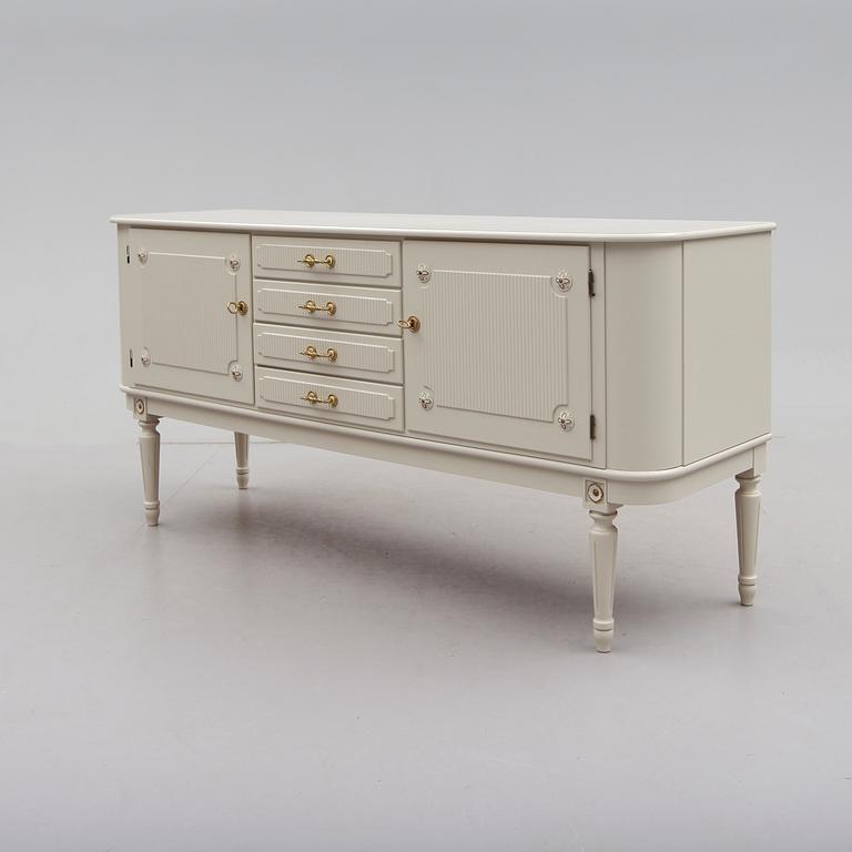 SIDEBOARD, gustaviansk stil, 1900-talets andra hälft.