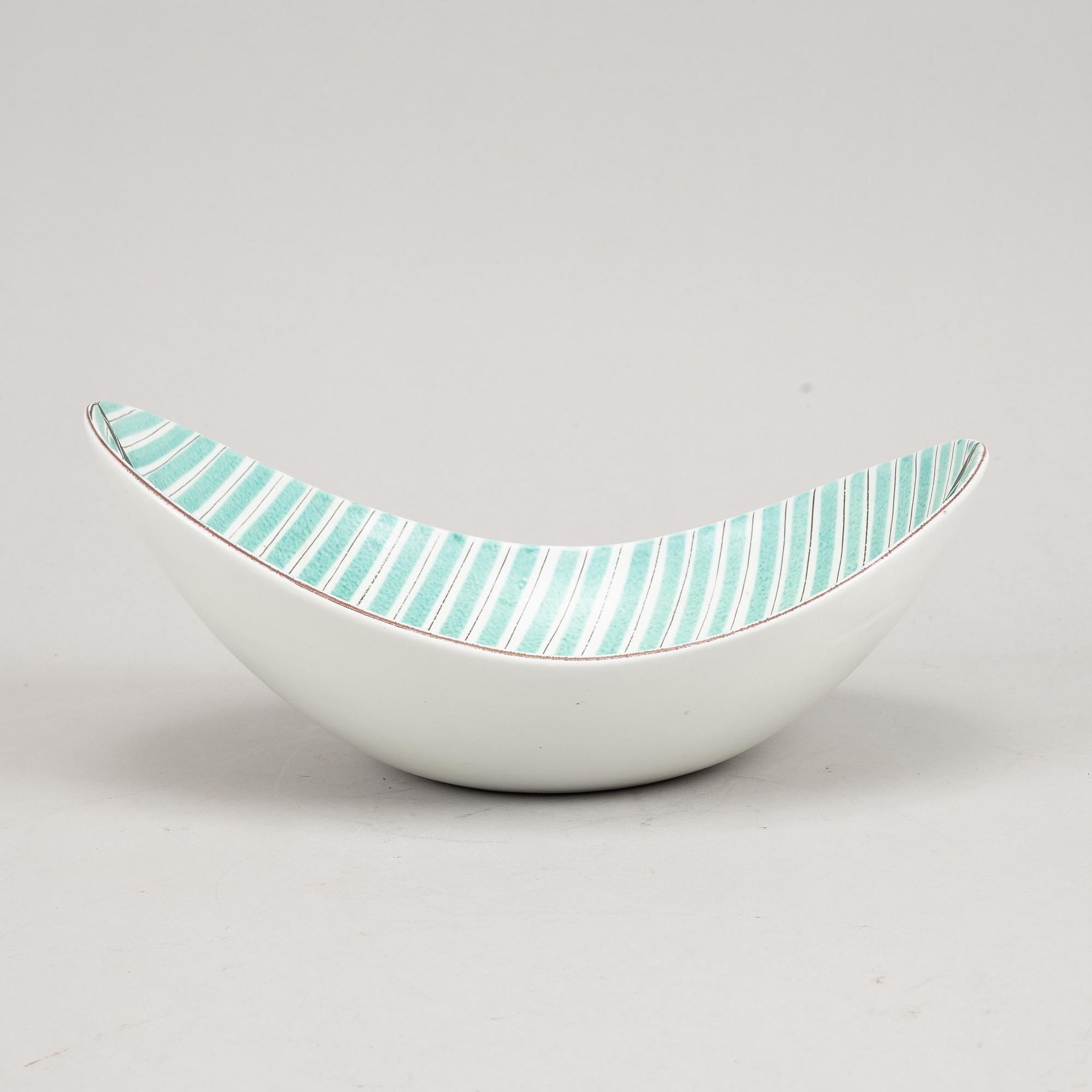 Stig Lindberg, an earthenware bowl, Gustavsberg studio.