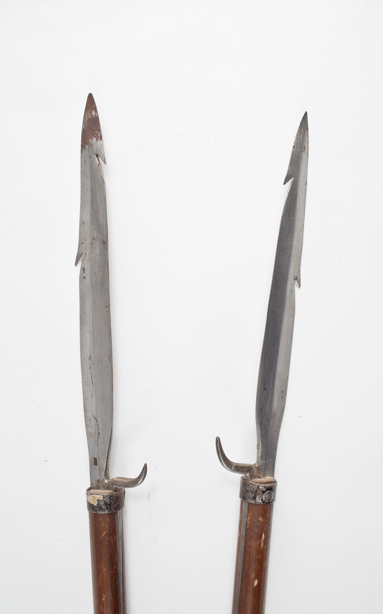 VARGSPJUT, ett par, 1800-tal.