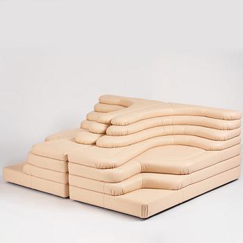Ubald Klug, a two piece modular sofa, model "DS-1025, Terazza", De Sede, Switzerland, post 1973.