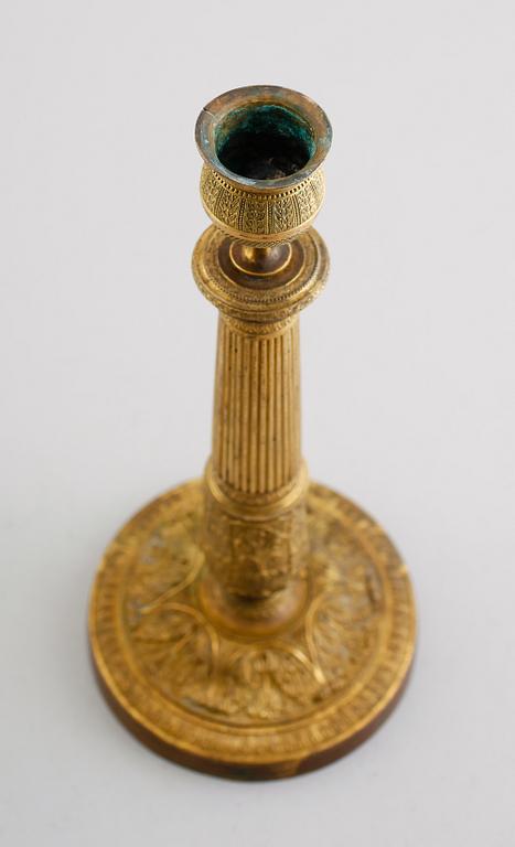 LJUSSTAKE, brännförgylld brons, empire, tidigt 1800-tal.