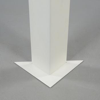 GOLVLAMPA, postmodernism, 1980-/90-tal.