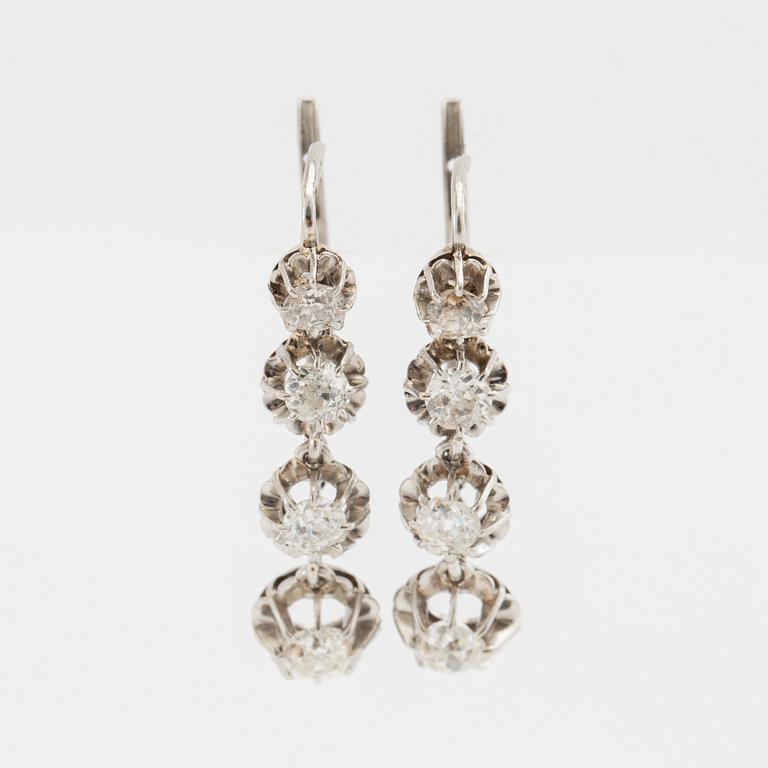 Earrings, a pair of 950 platinum set with old-cut diamonds.