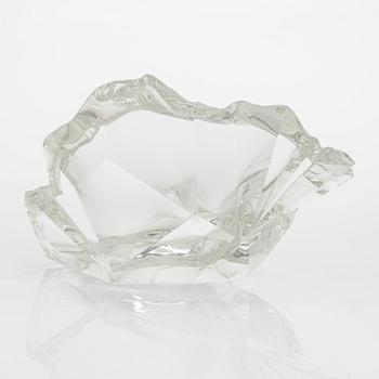 Tapio Wirkkala, a 'Chunk of ice' bowl, signed Tapio irkkala -56.
