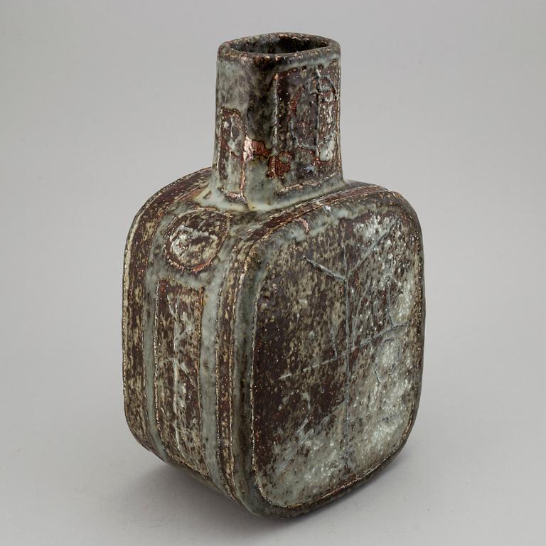 CARL-HARRY STÅLHANE, a large unique stoneware vase, Rörstrand, Sweden 1960's.