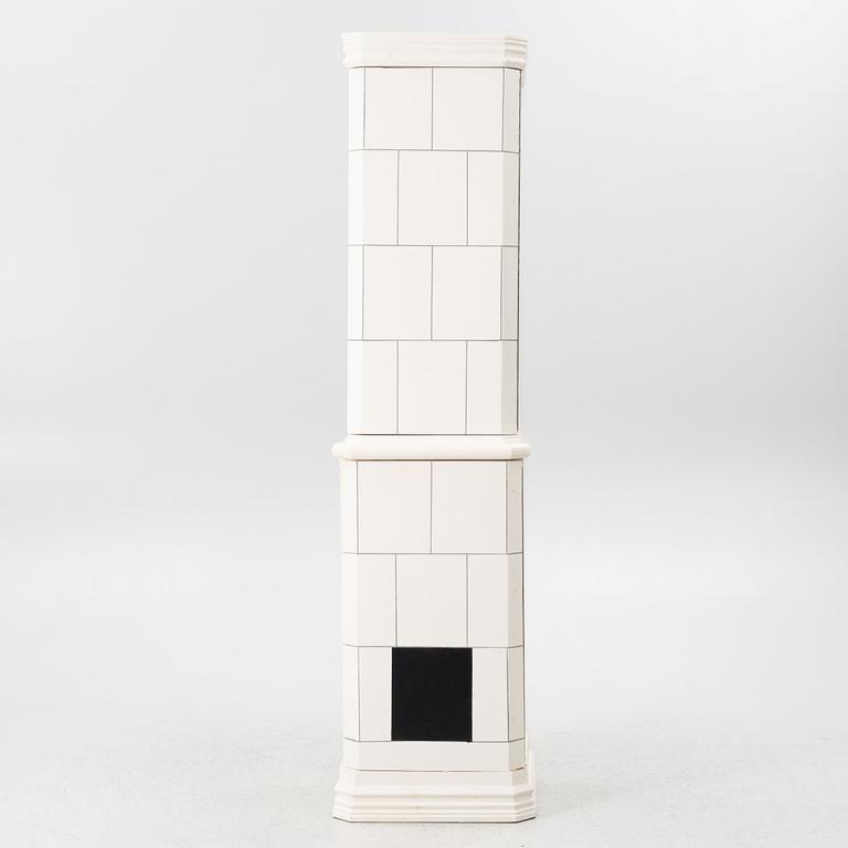 Kakelugnsskåp, omkring 2000.