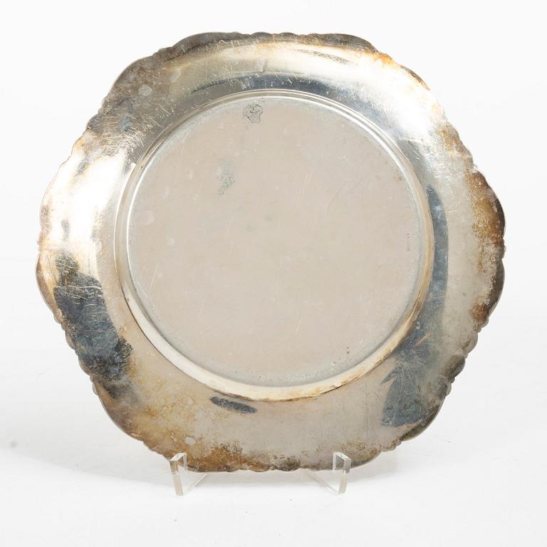 Bowl and dish, silver, Norway, first half of the 20th century.