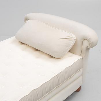 Josef Frank, sofa/ daybed, model 775, Svenskt Tenn.