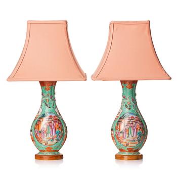 1077. A pair of Chinese porcelain vases made in to lamps, Qing dynasty, circa 1800.