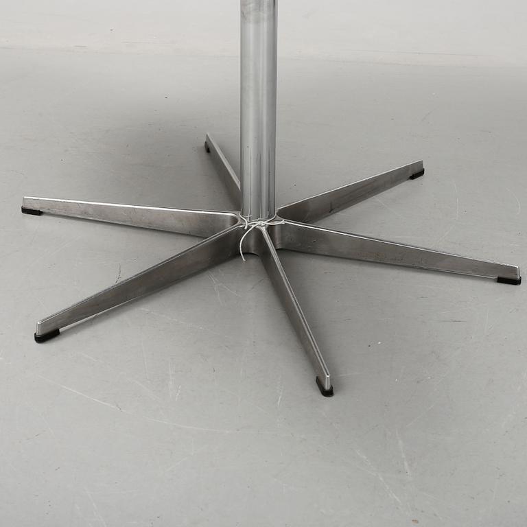 BORD, Bruno Mathsson, Piet Hein, Arne Jacobsen, modell A812, 1900-talets andra hälft.