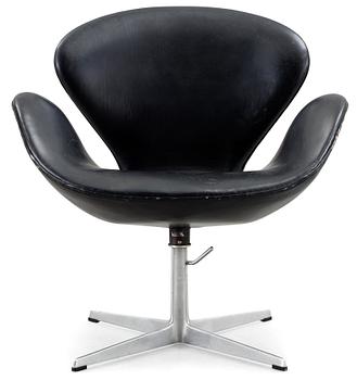 ARNE JACOBSEN, fåtölj, "Svanen", Fritz Hansen, Danmark 1960-tal.