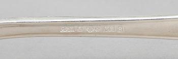BESTICKSERVIS, 77 delar, mest CG Hallberg och 1950-60-tal. Tot ca 3300 gram.