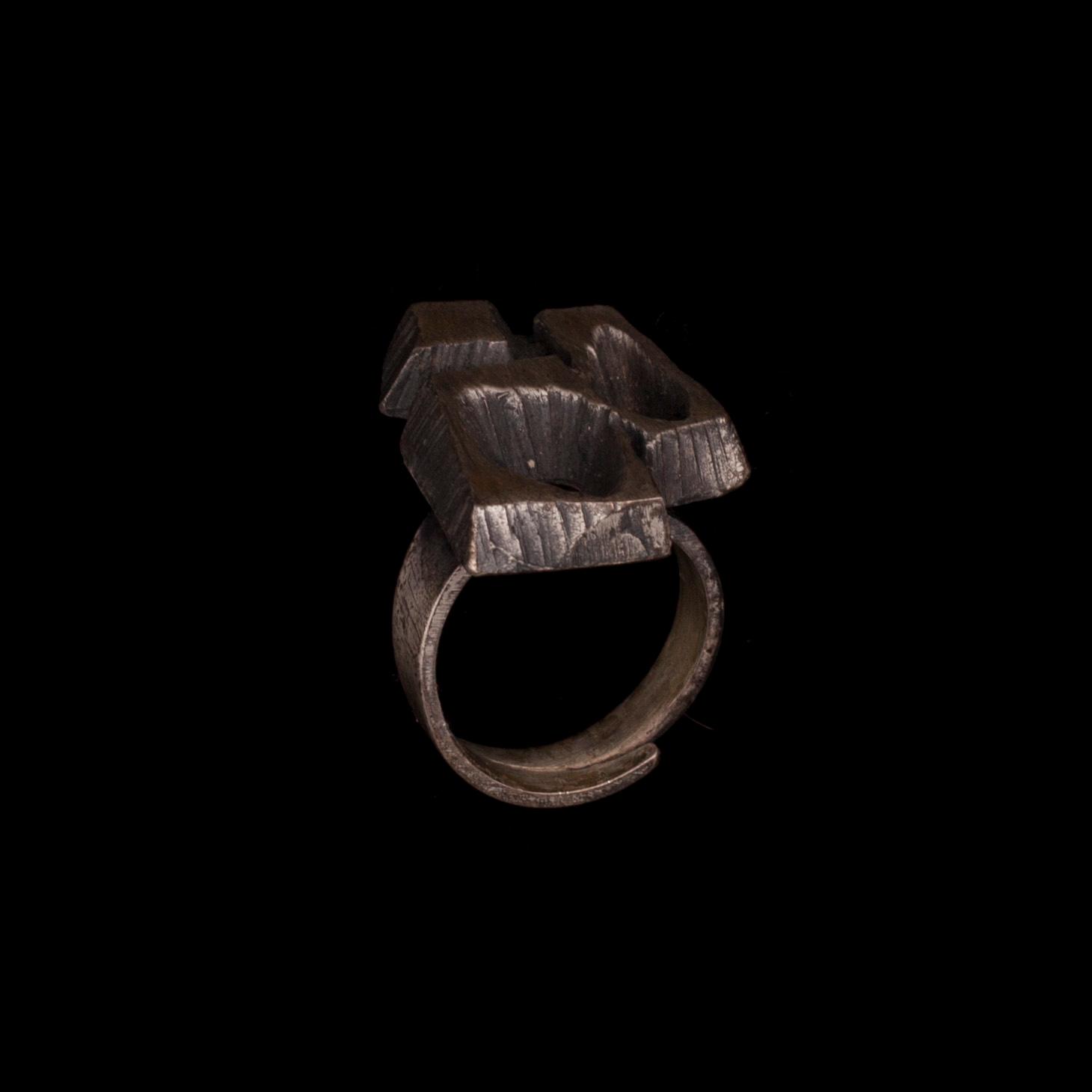 ARMBAND samt RING, sterling silver. Sten & Laine, Åbo 1972. Vikt totalt ca 72 g.