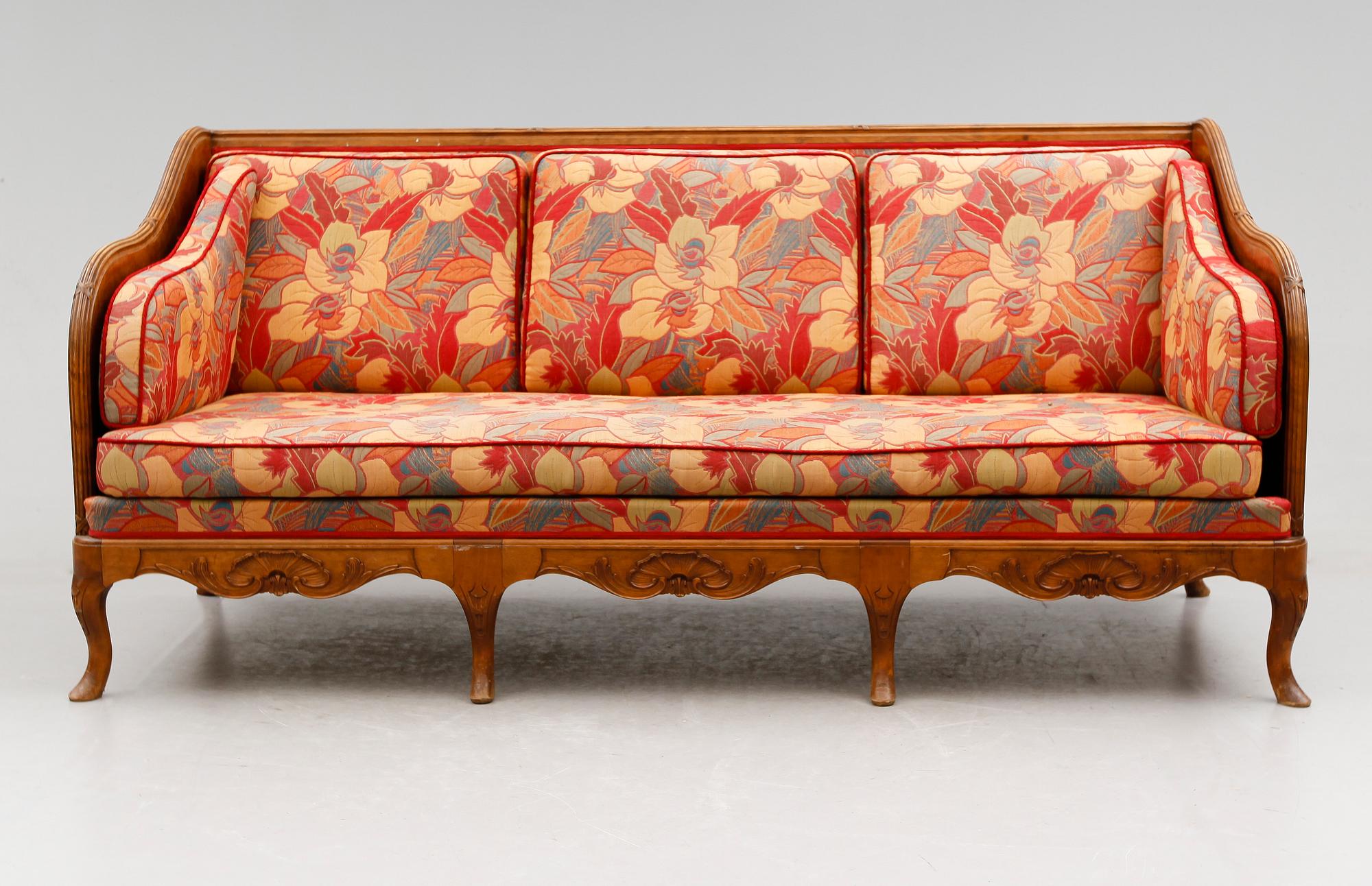 SOFFA, rokokostil, 1900-talets första hälft.