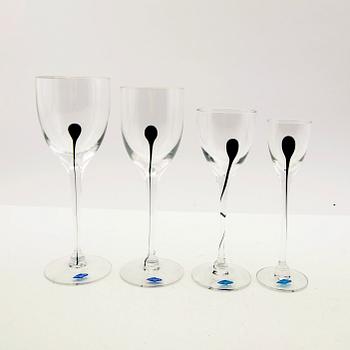 Heikka Orvala, glasservis, 42 st, "Taika", Nuutajärvi/ Arabia Finn Crystal, Finland, 1900-tal.