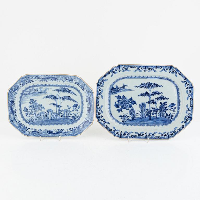 Two Chinese blue and white porcelain chargers, Qing Dynasty, Qianlong (1736-95).
