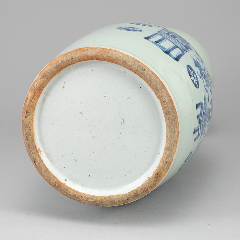 URNA, porslin. Qingdynastin, sent 1800-tal.