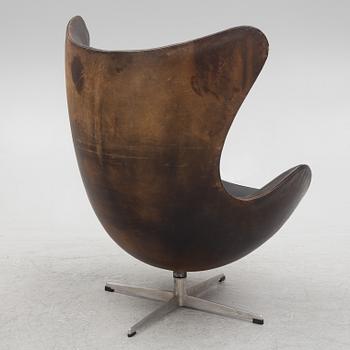 Arne Jacobsen, fåtölj, "Ägget", Fritz Hansen, Danmark, omkring 1960.